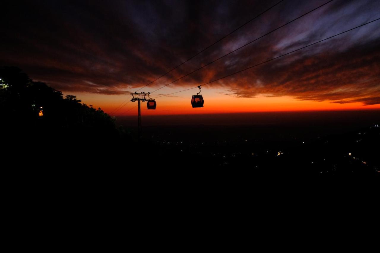 Mitra Mcleodganj Hostel McLeod Ganj Buitenkant foto