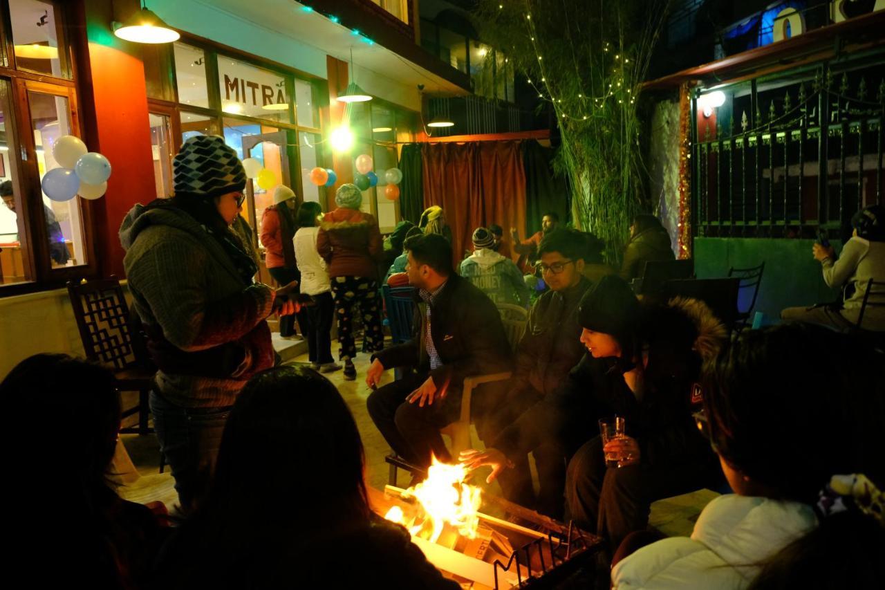 Mitra Mcleodganj Hostel McLeod Ganj Buitenkant foto