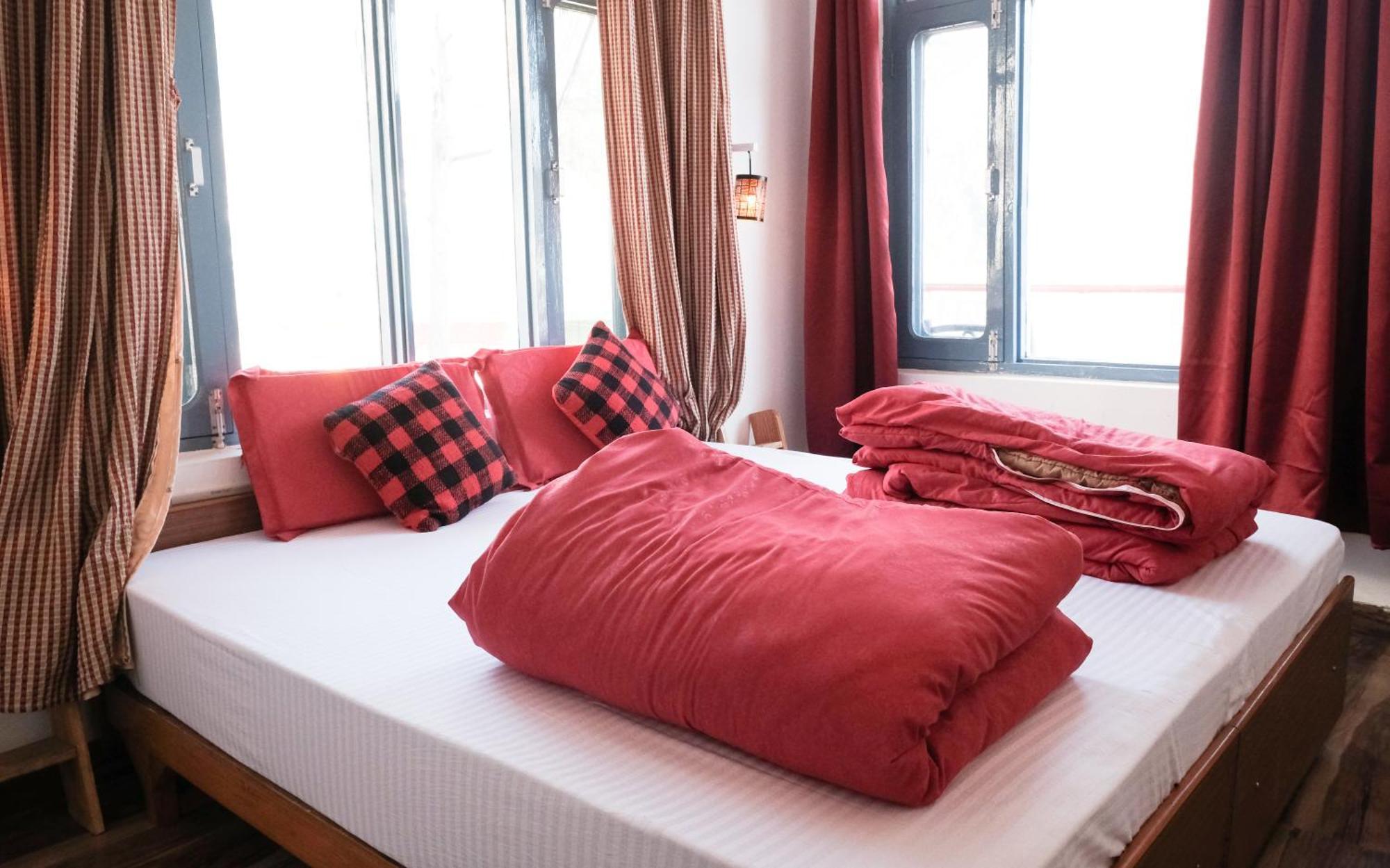 Mitra Mcleodganj Hostel McLeod Ganj Buitenkant foto