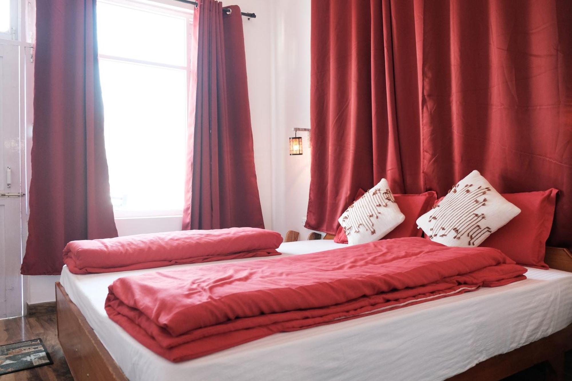 Mitra Mcleodganj Hostel McLeod Ganj Buitenkant foto