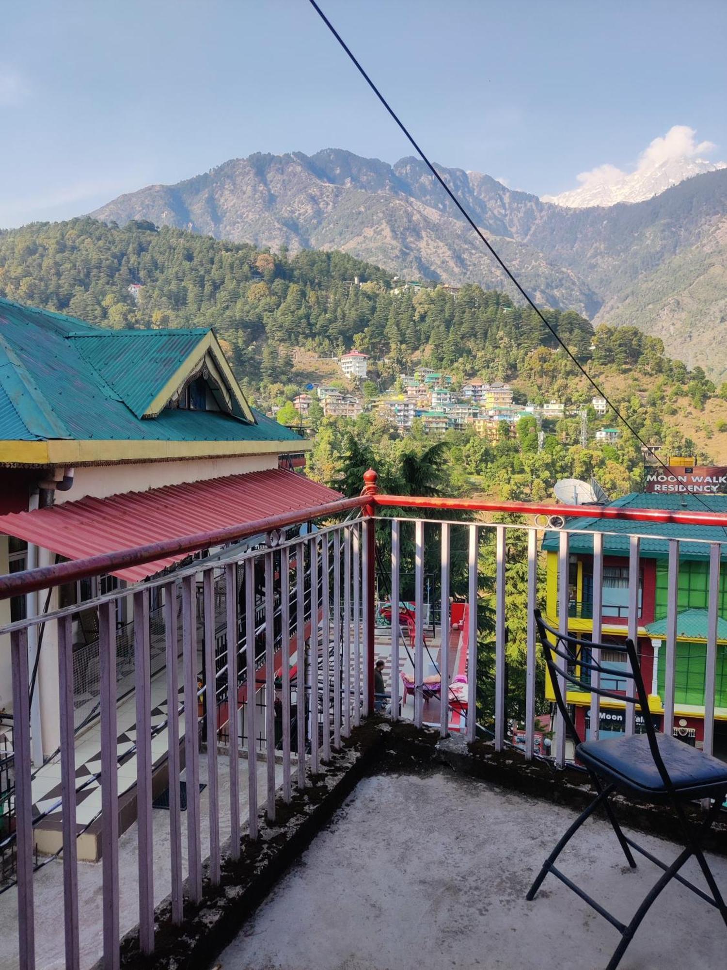 Mitra Mcleodganj Hostel McLeod Ganj Buitenkant foto