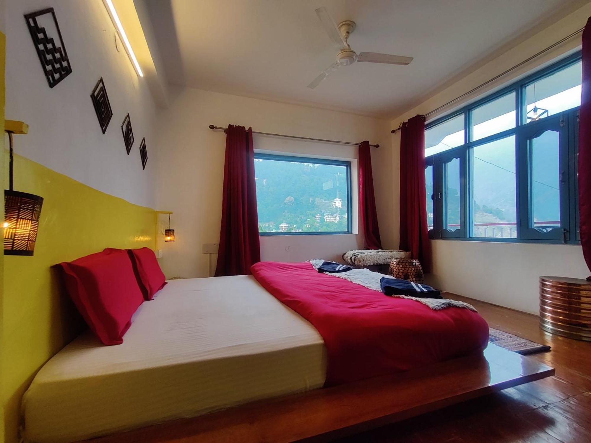 Mitra Mcleodganj Hostel McLeod Ganj Buitenkant foto